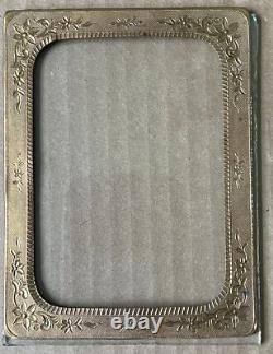1861-65 Nice Civil War Union Soldier, 1/4 Plate Tin Type, Gotta-Percha Case
