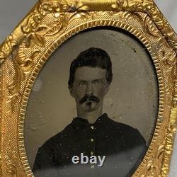 1/9 Plate Octagonal Tintype Photo 1860s Civil War Union Infantry Sergeant