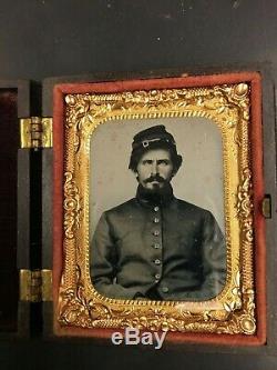Amazingly Crisp Ninth Plate Ambrotype Handsome Union Soldier Civil War Full Case