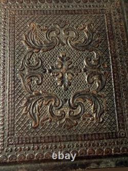 Beautiful Civil War Era Tintype in Case Woman