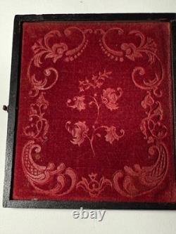 Beautiful Civil War Era Tintype in Case Woman