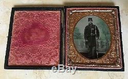 CIVIL WAR ARMED UNION SOLDIER IN FULL UNIFORM RUBY AMBROTYPE with PATRIOTIC CASE