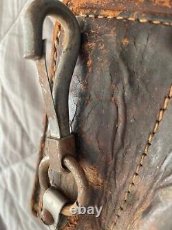 CIVIL WAR Antique Leather Ammunition Pouch RARE ITEM With Belt Hook Shows Wear