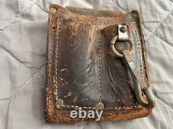 CIVIL WAR Antique Leather Ammunition Pouch RARE ITEM With Belt Hook Shows Wear