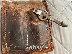 CIVIL WAR Antique Leather Ammunition Pouch RARE ITEM With Belt Hook Shows Wear