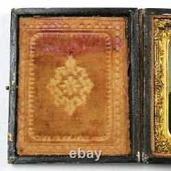 CIVIL War 9th Plate Ambrotype Ruby Red Photogragh Confederate Man Pistol Csa