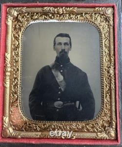 Civil War 1/6 Tintype Of A Federal Soldier Wearing US Belt Buckle