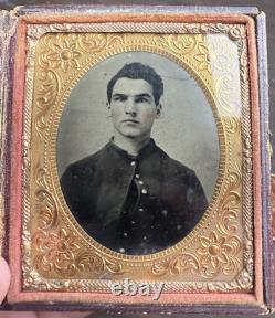 Civil War 1/6 Tintype Of Federal Soldier