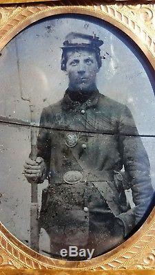 Civil War Ambrotype Maine Volunteer Union Soldier with Musket Rifle & Uniform