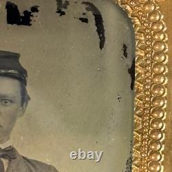 Civil War Ambrotype Portrait Confederate Rebel Solider In Leather Case