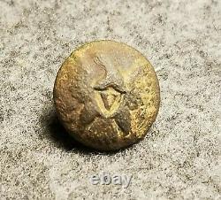 Civil War Federal Eagle V Voltigeurs Button Sold To & Worn By Virginia Troops