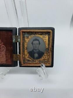 Civil War Gutta-Percha Case with Tin Type of Civilian