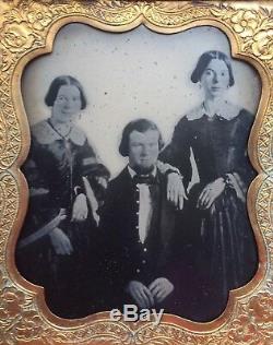 Civil War Period Ambrotype Of Soldier With 2 Women