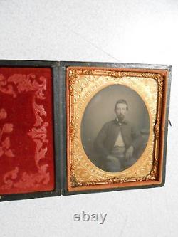 Civil War Soldier 1/6 Plate Ambrotype- Full Case