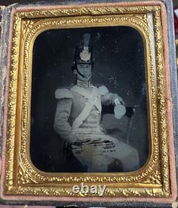 Early Or Pre Civil War Soldier 1/6 Ambrotype Photo