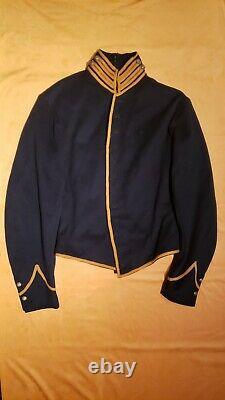 Investment Grade Civil War Pattern 1858 US Cavalry Shell Jacket, early, issued