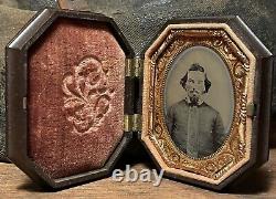 Mint Original Civil War 34th Indiana Morton Rifles Tintype with Union Case