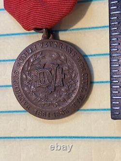 Vintage Pin Medal President Of Daughters Of The Union Veterans Of CIVIL War